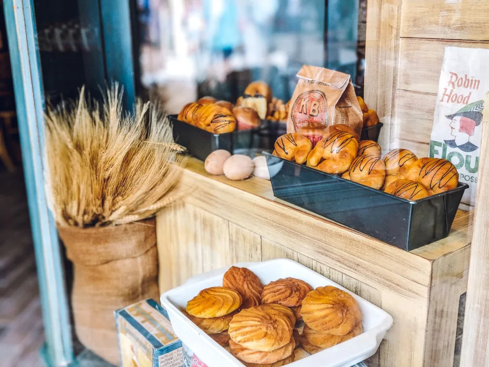 Khay bánh mới ra lò tại Bùi Đức Trị